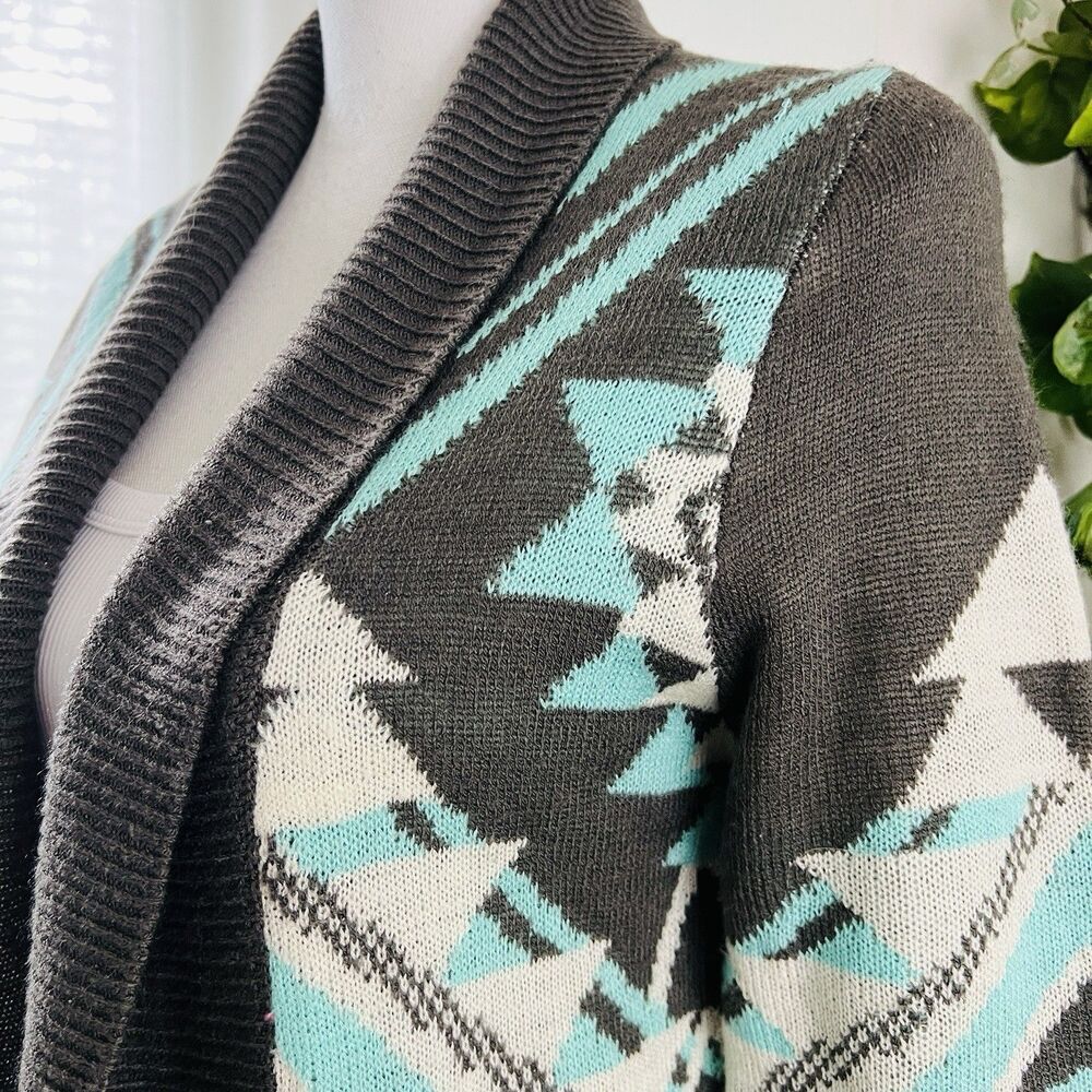 Eddie Bauer Turquoise and Gray Aztec Patterned Cardigan Sweater. Size M. EUC. - Picture 6 of 9